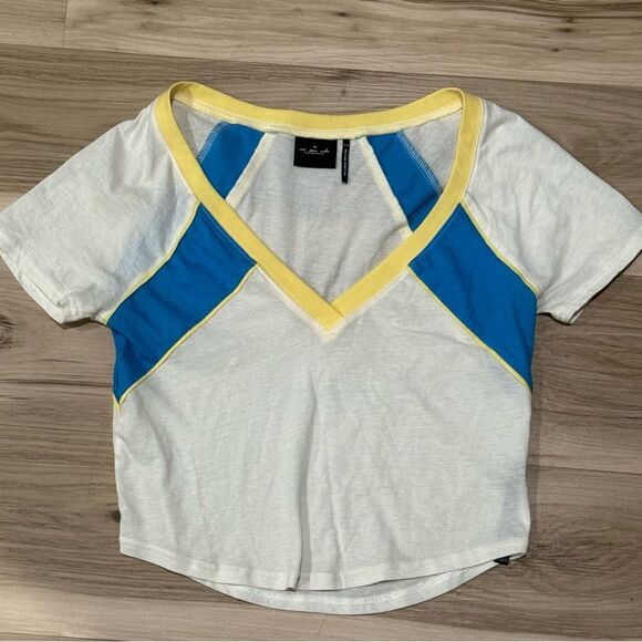 Urban Outfitters Out From Under White Cropped Tee Women’s Medium - Picture 1 of 3